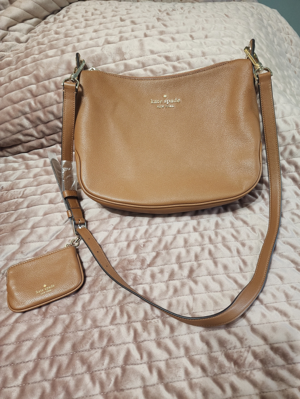 EUC Kate Spade Pebbled Leather Bag